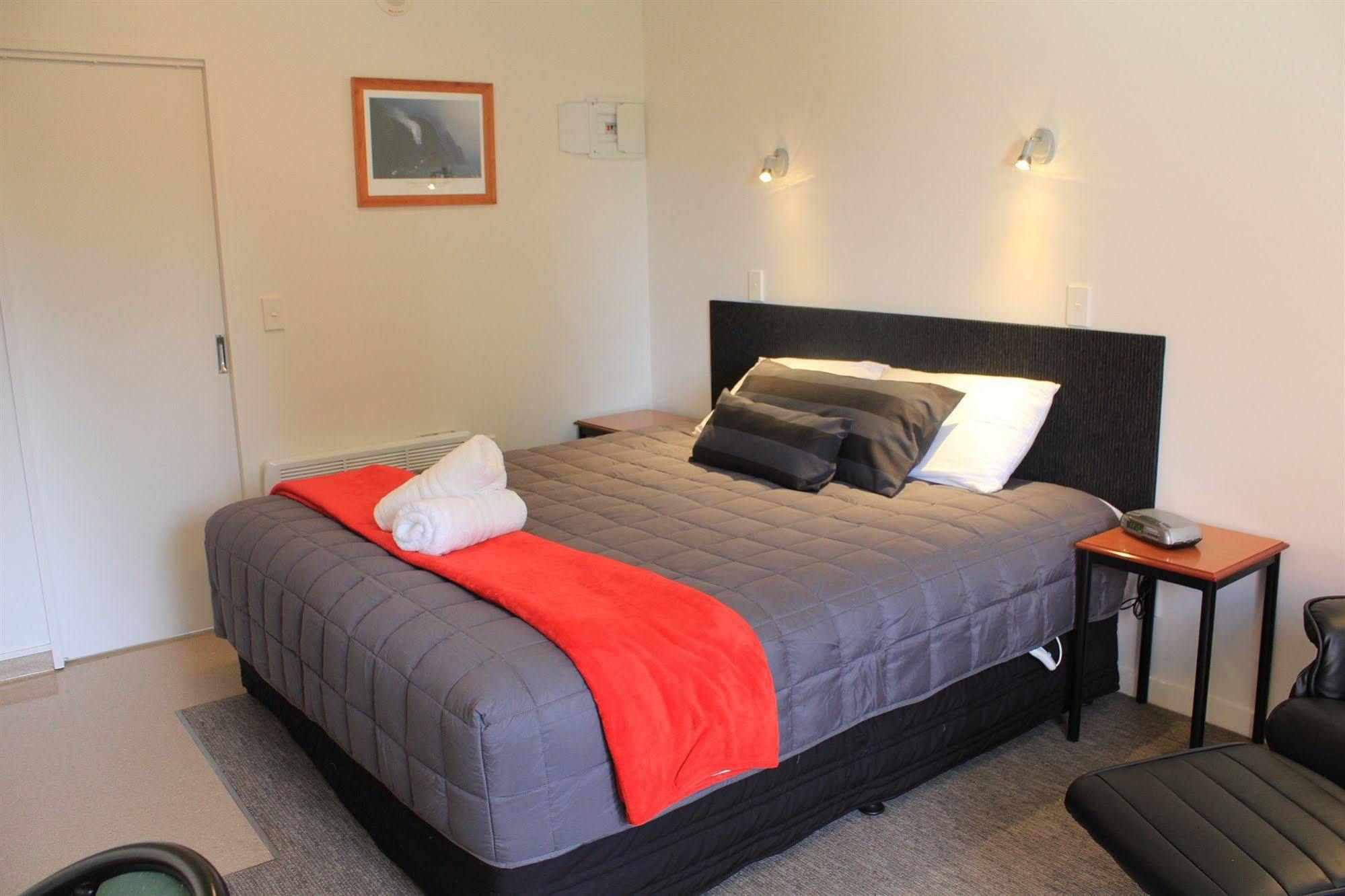 Bella Vista Motel Te Anau Eksteriør bilde